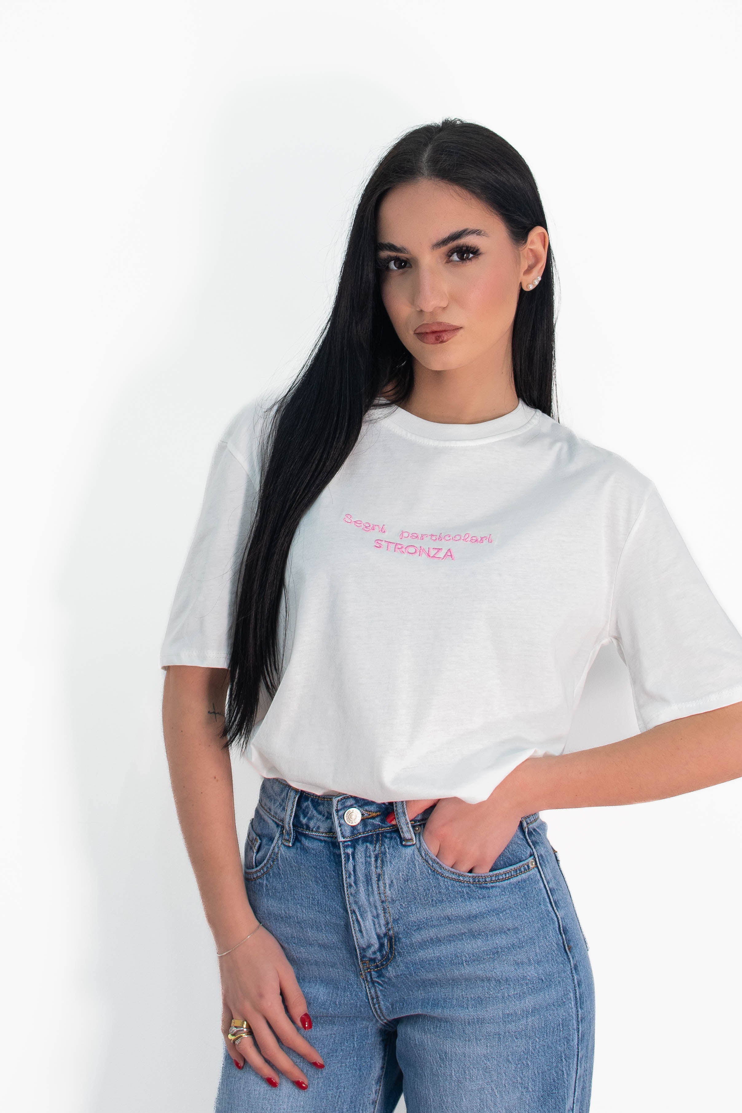 T-shirt Stron..