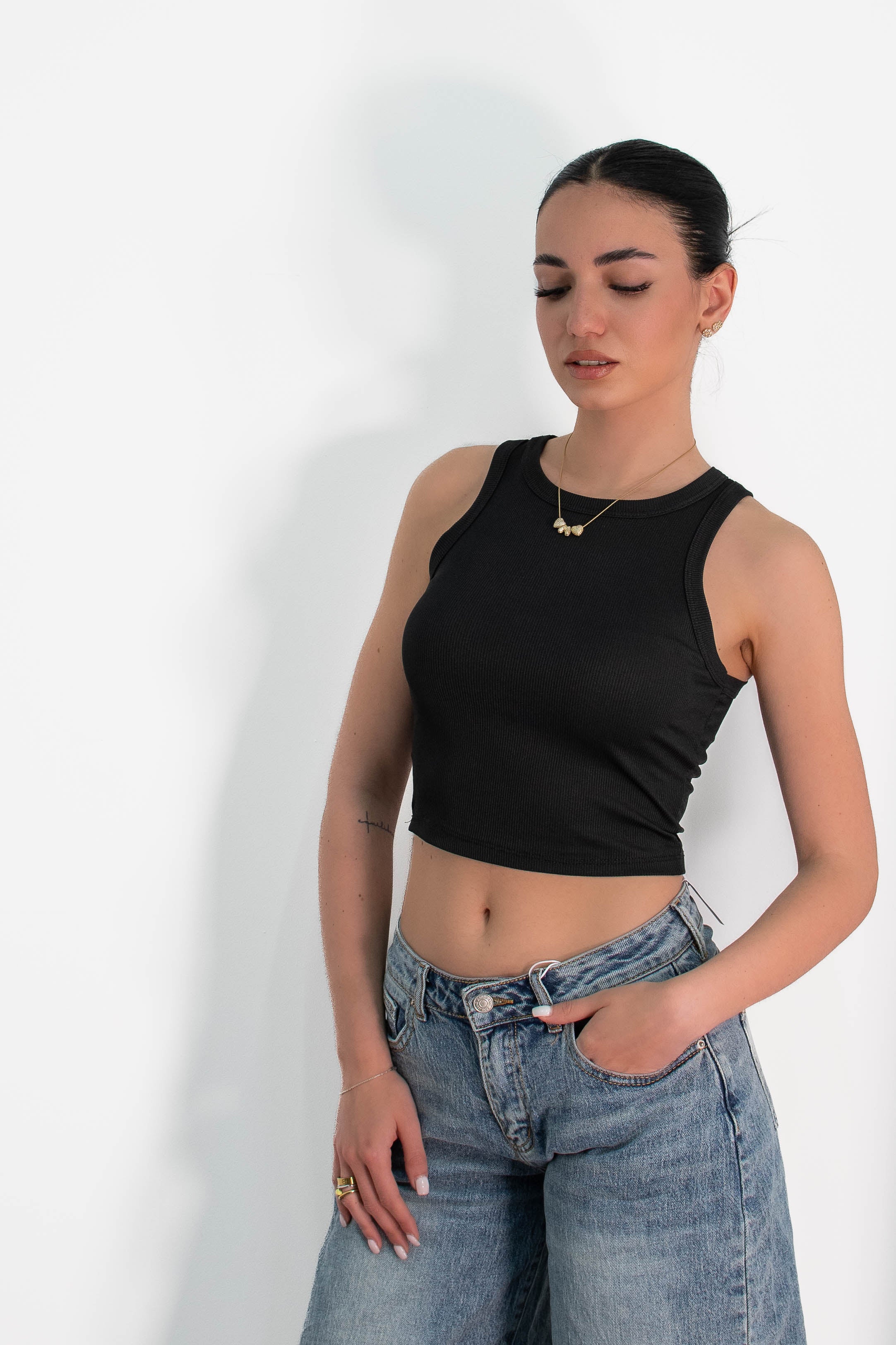 Canotta Crop