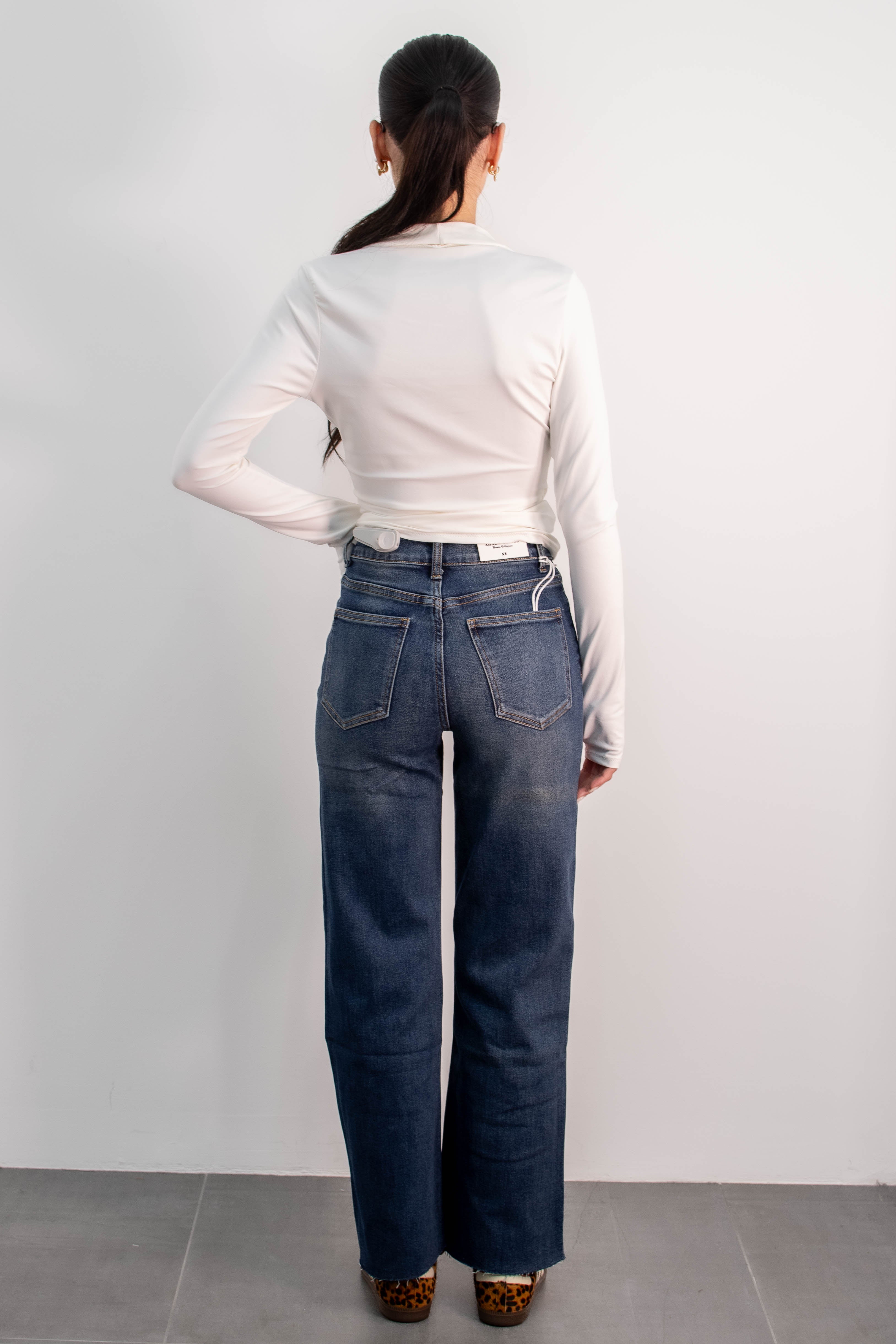 Jeans Out