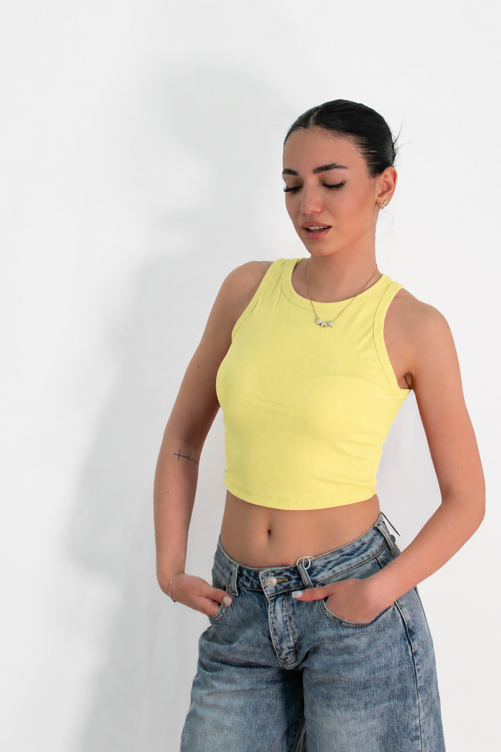 Canotta Crop